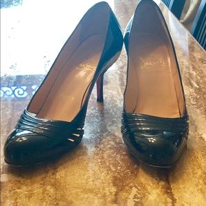 Black heels worn good shape